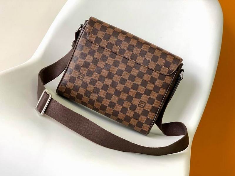 LV Handbags 190